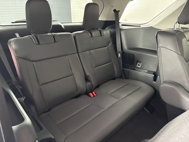 New 2025 Ford Explorer Active w/ Active Comfort Package image 33