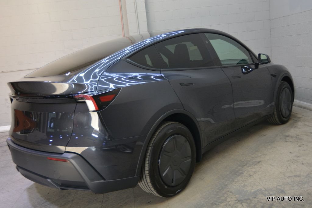Used 2026 Tesla Model Y 2WD image 7