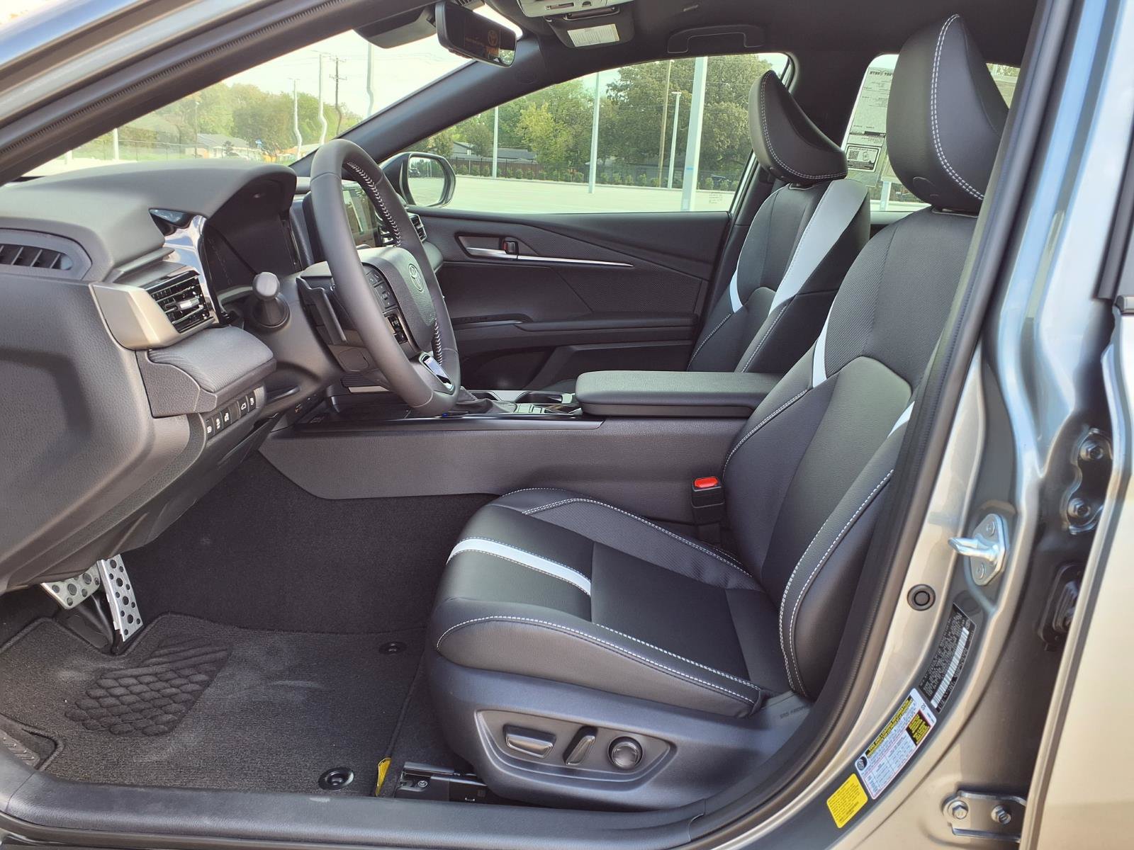 New 2026 Toyota Camry SE w/ Convenience Package FWD image 23