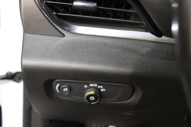 Used 2022 Chevrolet Traverse LT w/ LPO, Floor Liner Package AWD/4WD image 15