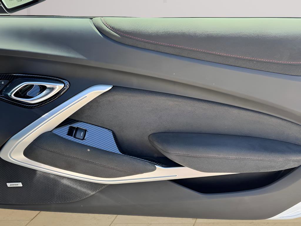 Used 2020 Chevrolet Camaro ZL1 RWD image 6