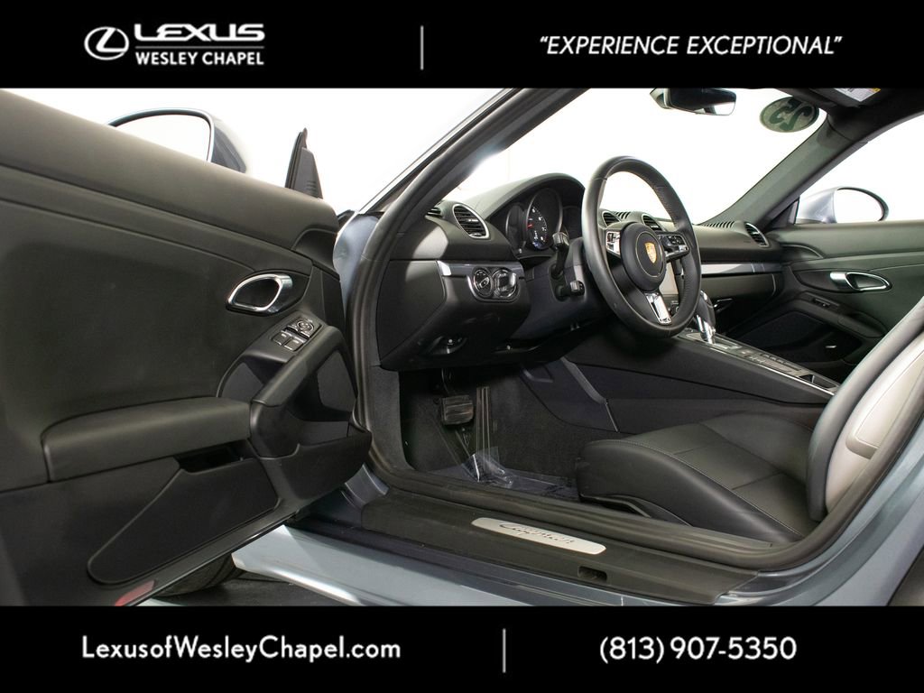 Used 2025 Porsche 718 Cayman RWD image 20