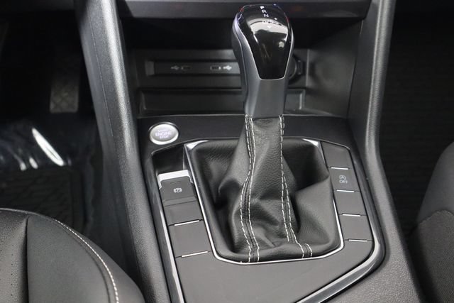 Used 2023 Volkswagen Tiguan SE FWD image 29