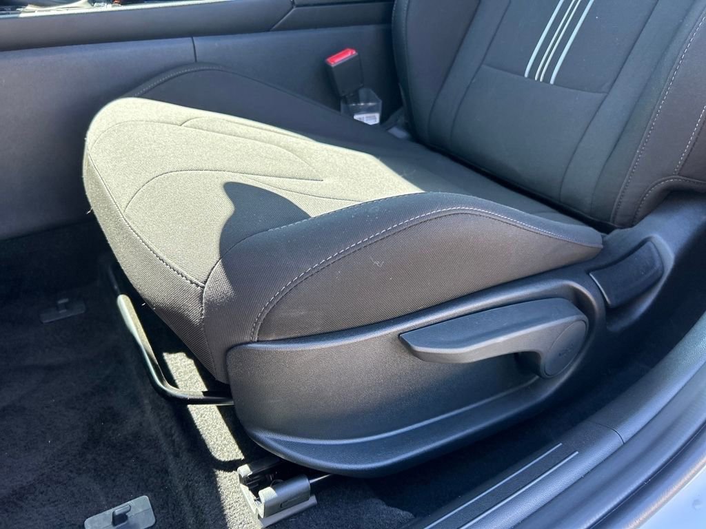 Used 2025 Hyundai Elantra SEL image 15