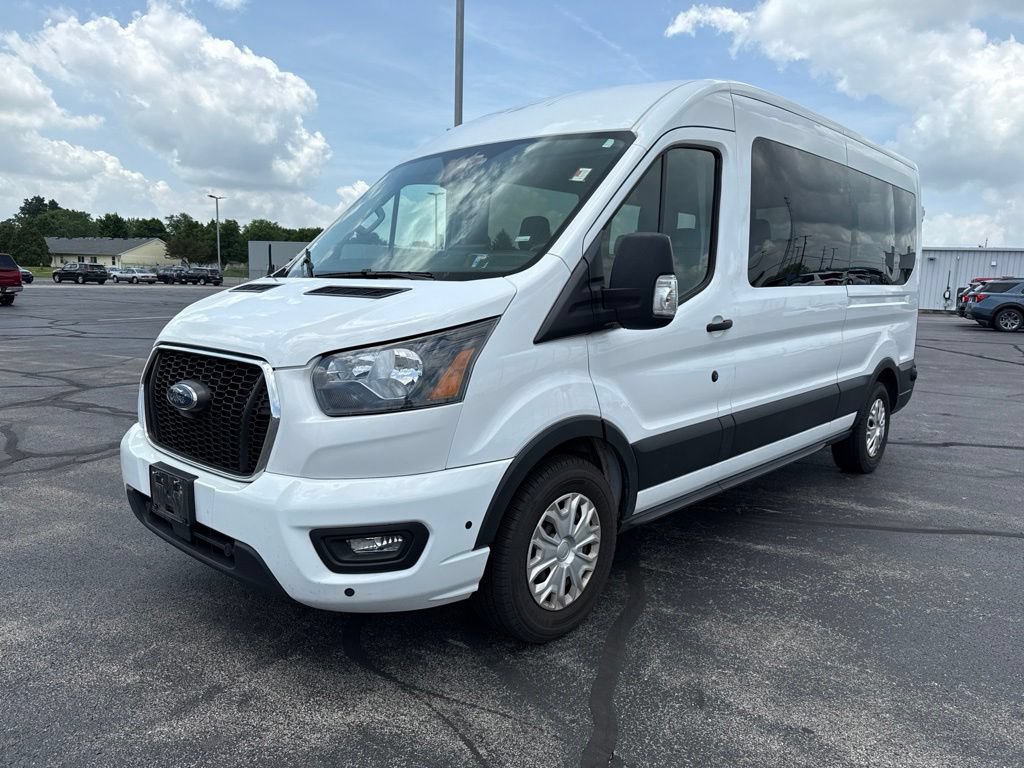 Used 2024 Ford Transit 350 XLT RWD image 4