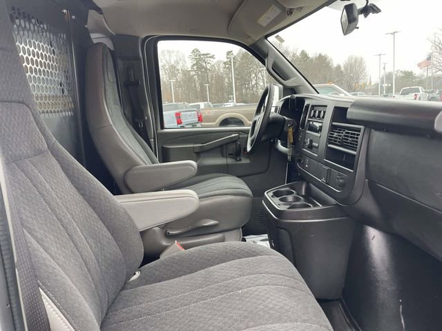 Used 2024 Chevrolet Express 2500 w/ Driver Convenience Package image 11