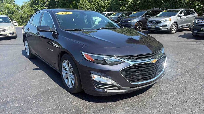 Used 2022 Chevrolet Malibu LT FWD image 2