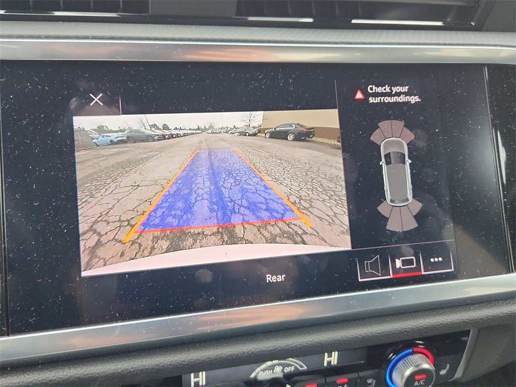 Used 2020 Audi Q3 2.0T Premium image 19