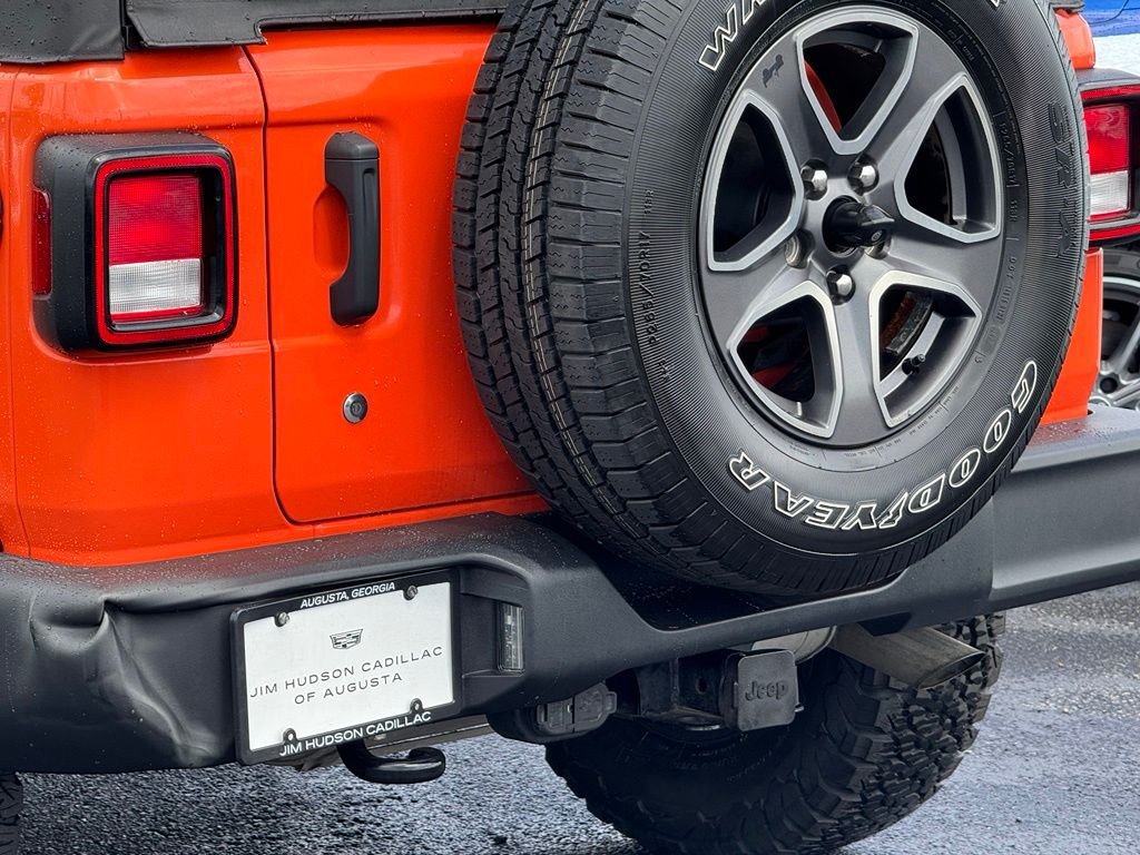 Used 2019 Jeep Wrangler Sport AWD/4WD image 10