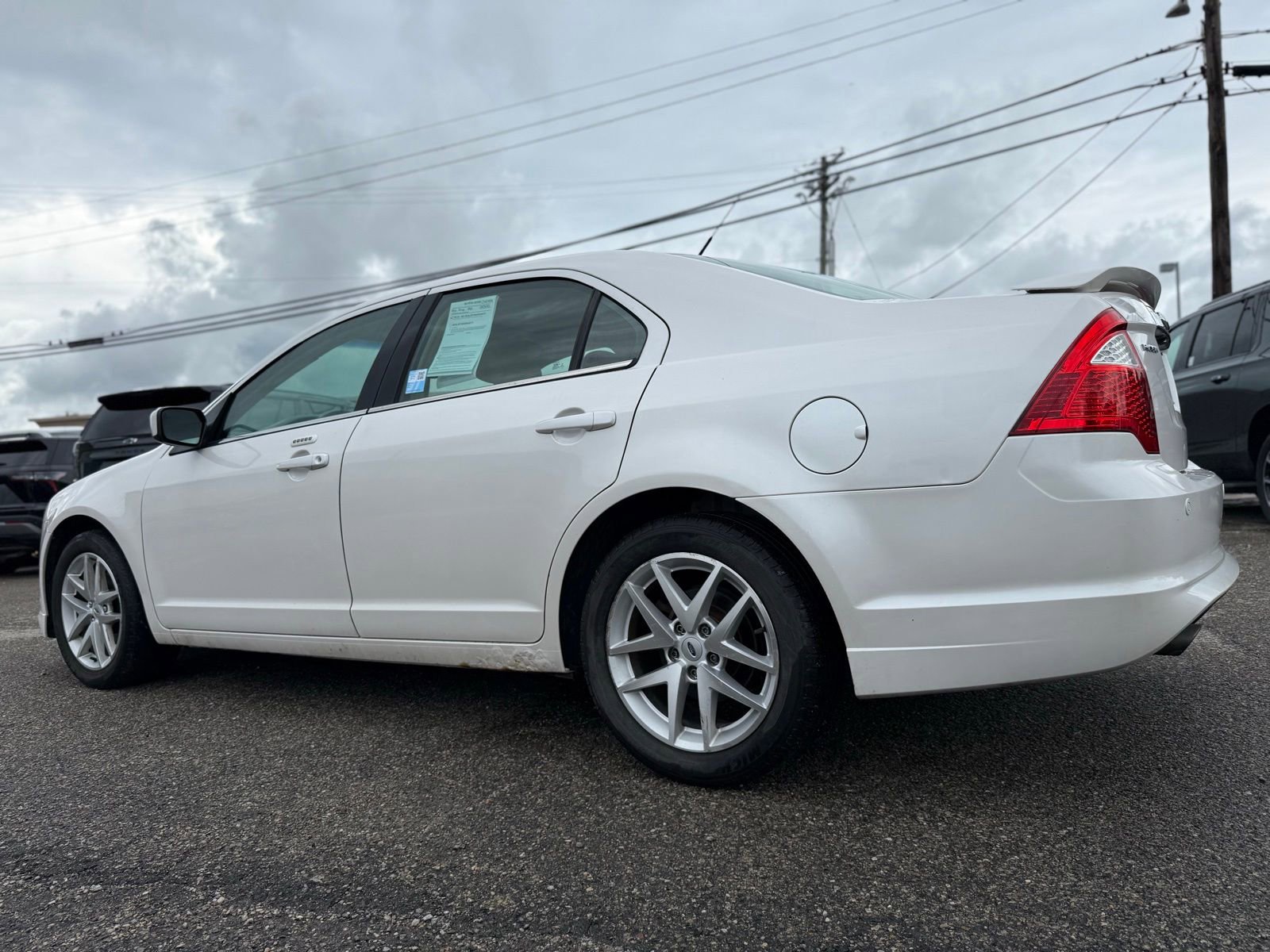Used 2012 Ford Fusion SEL FWD image 4