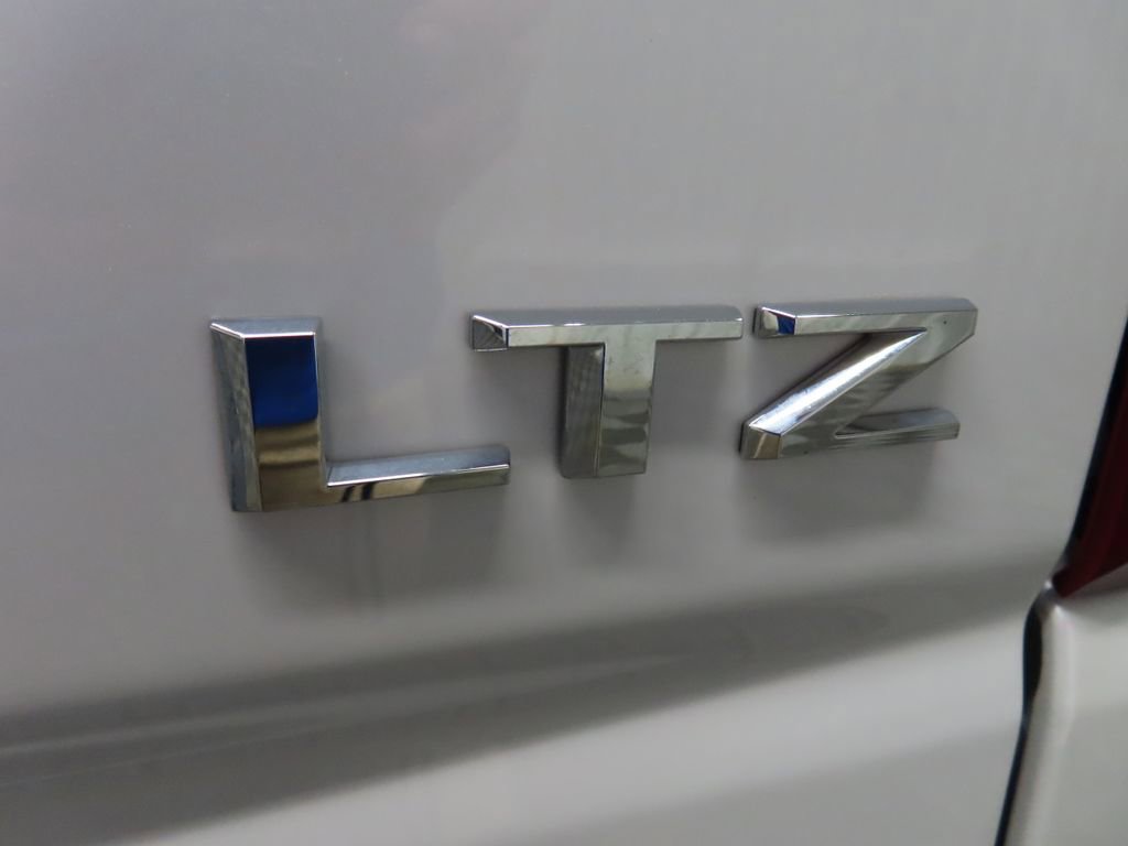 Used 2019 Chevrolet Silverado 1500 LTZ w/ LTZ Plus Package AWD/4WD image 48