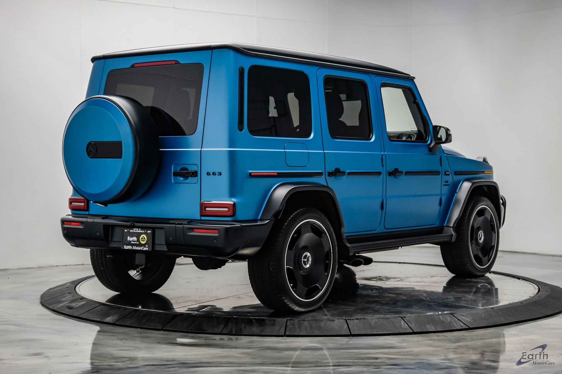 Used 2025 Mercedes-Benz G 63 AMG 4MATIC w/ Night Package Magno image 17