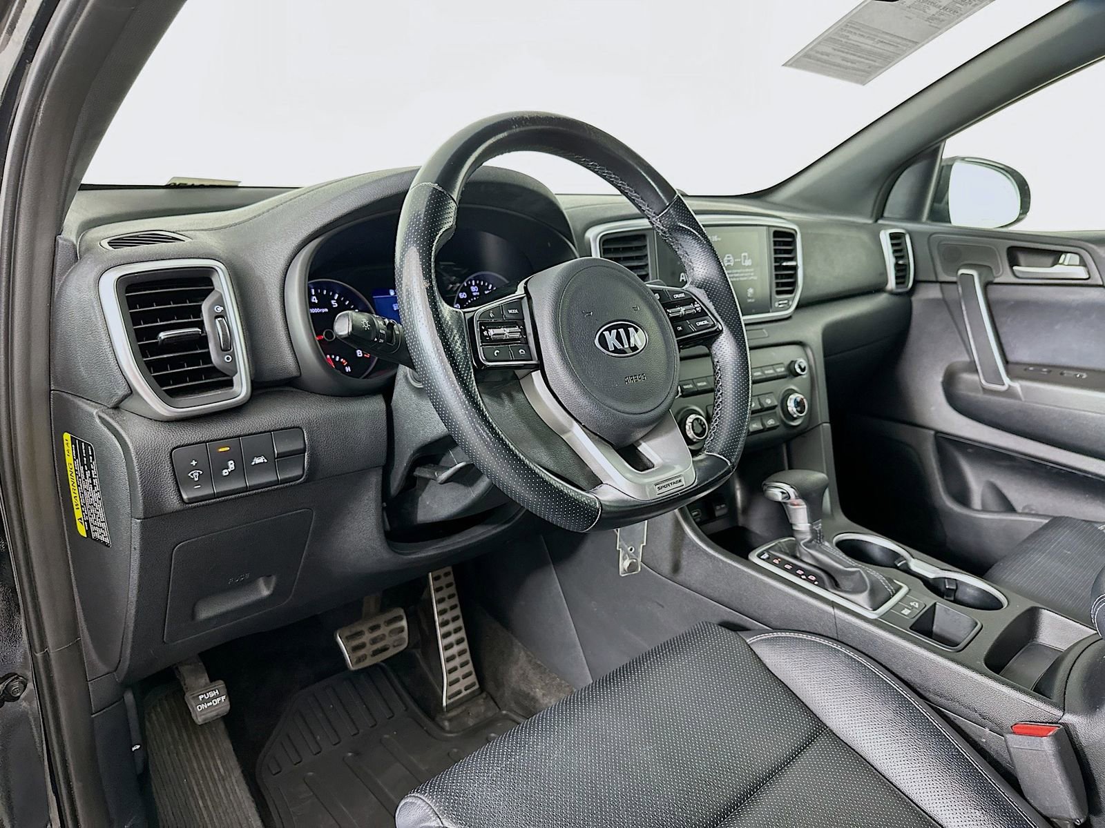 Used 2022 Kia Sportage Nightfall Edition image 9