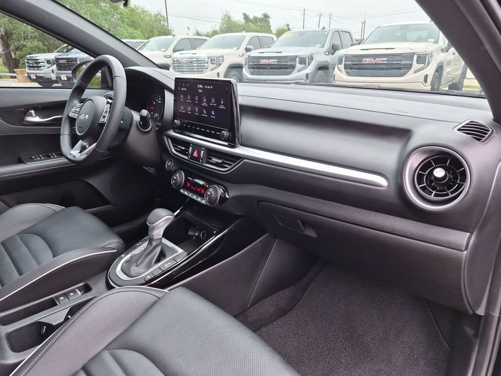 Used 2023 Kia Forte GT-Line w/ GT-Line Premium Package FWD image 37