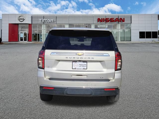 Used 2024 Chevrolet Suburban LT RWD image 5