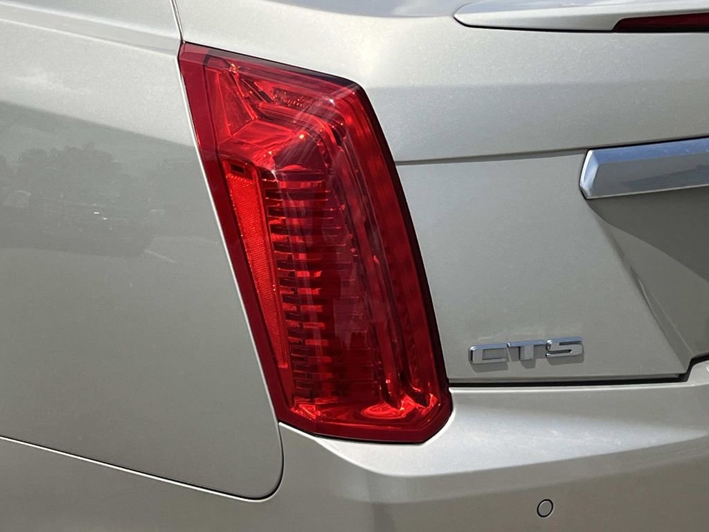 Used 2015 Cadillac CTS Luxury RWD image 10