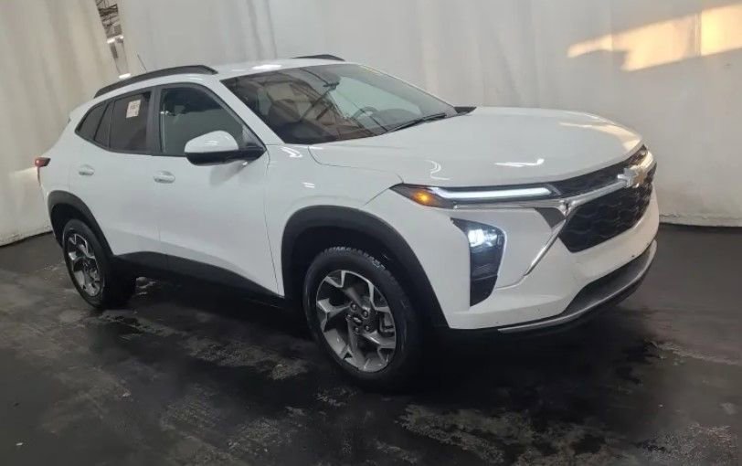 Used 2025 Chevrolet Trax LT image 5