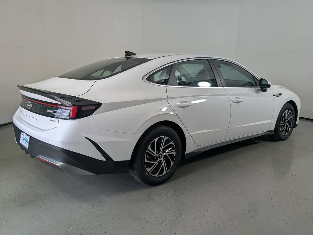 New 2026 Hyundai Sonata Blue FWD image 6