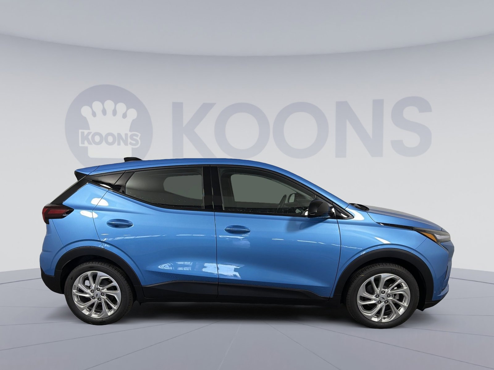New 2027 Chevrolet Bolt LT w/ Comfort Package FWD image 8