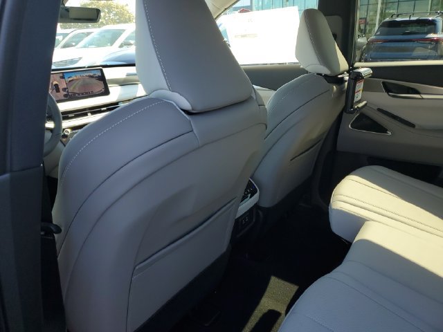 New 2027 INFINITI QX60 Luxe w/ Family Package AWD/4WD image 17
