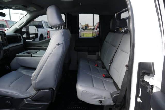 Used 2023 Ford F250 XL w/ F-250 >10K GVWR Package AWD/4WD image 23