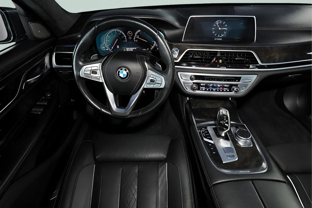 Used 2016 BMW 750i xDrive AWD/4WD image 20