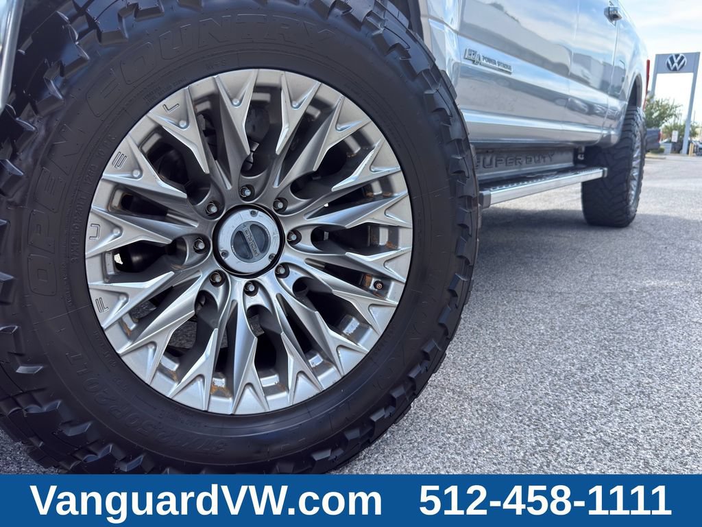 Used 2021 Ford F250 Lariat w/ Lariat Ultimate Package AWD/4WD image 4