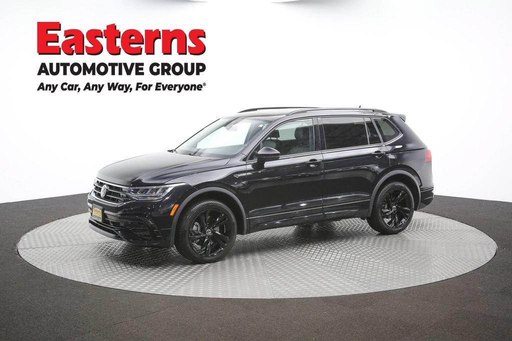 Used 2024 Volkswagen Tiguan SE R-Line AWD/4WD image 44