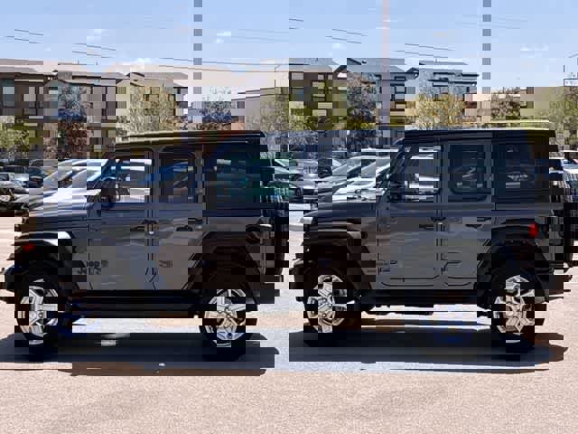 Used 2022 Jeep Wrangler Unlimited Sport image 3