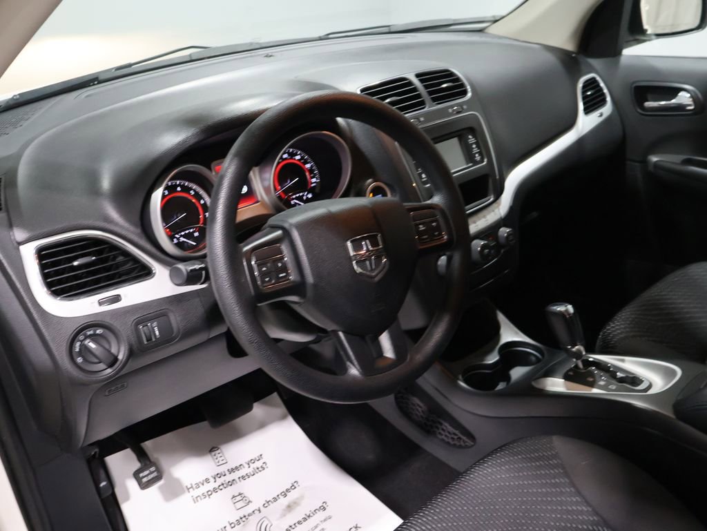 Used 2018 Dodge Journey SE w/ Blacktop Package image 18