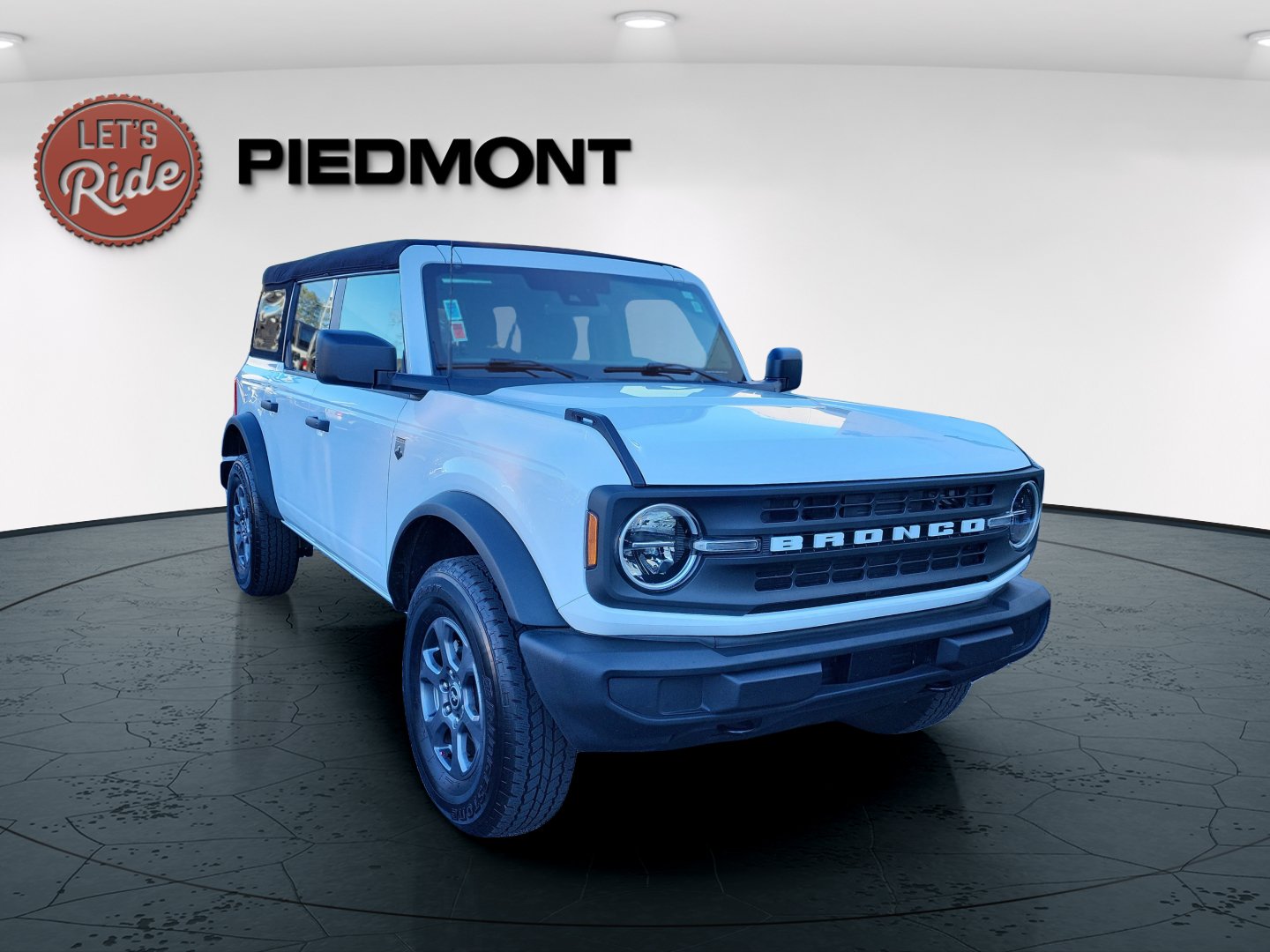 Used 2025 Ford Bronco Big Bend AWD/4WD image 3