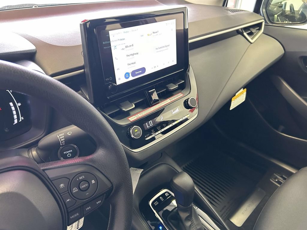 Used 2026 Toyota Corolla LE w/ LE Premium Package FWD image 22