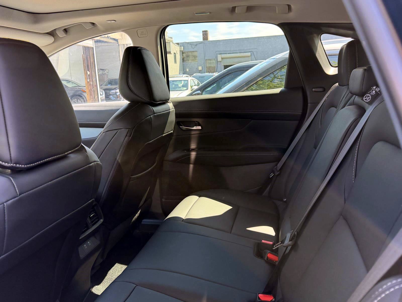 Used 2025 Nissan Murano SL w/ Cargo Package AWD/4WD image 11