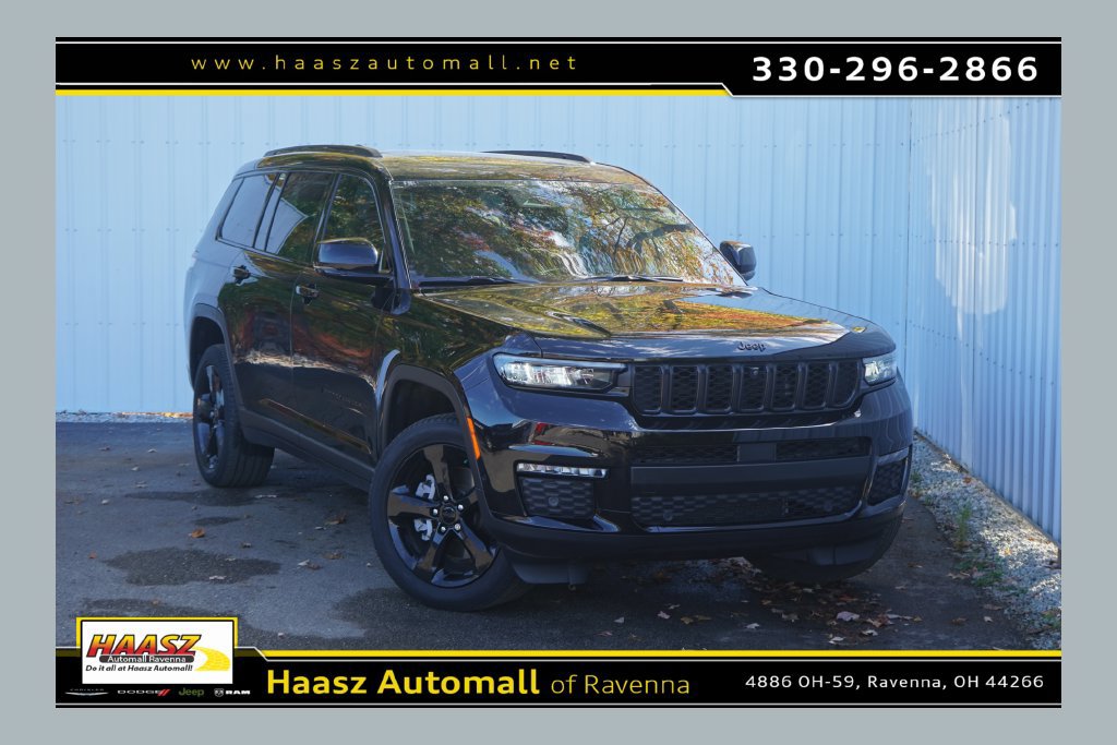 Used 2024 Jeep Grand Cherokee Limited w/ Black Appearance Package