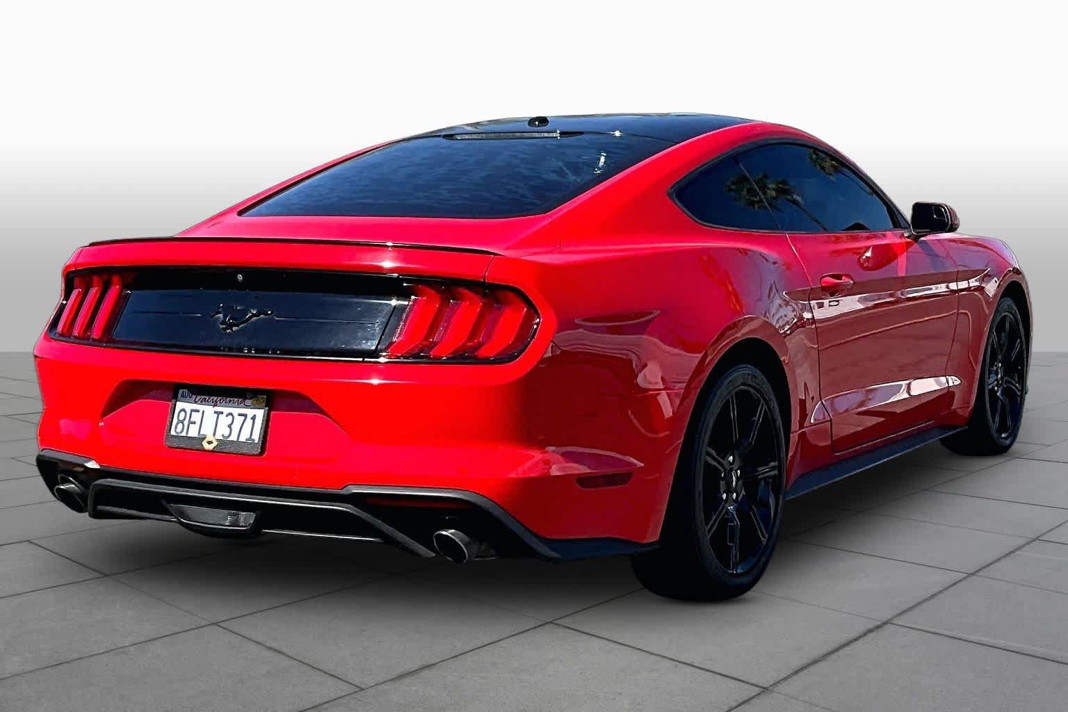 Used 2019 Ford Mustang Coupe w/ Equipment Group 101A RWD image 12