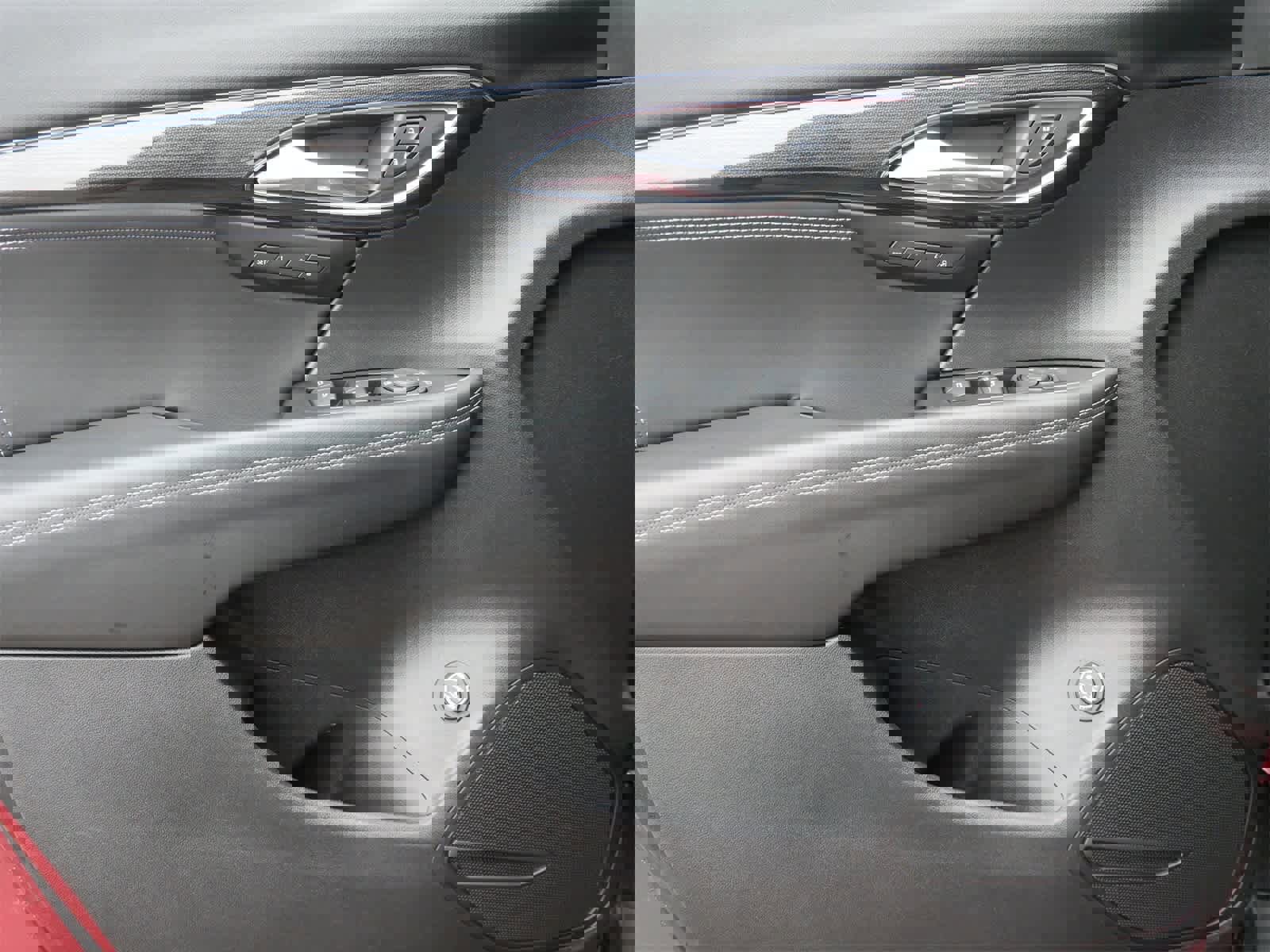 Used 2023 Buick Envision Essence w/ Sport Touring Package image 9