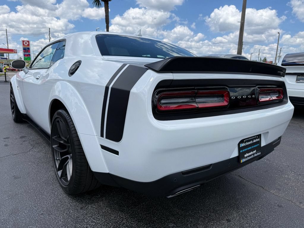 Used 2022 Dodge Challenger R/T Scat Pack RWD image 7