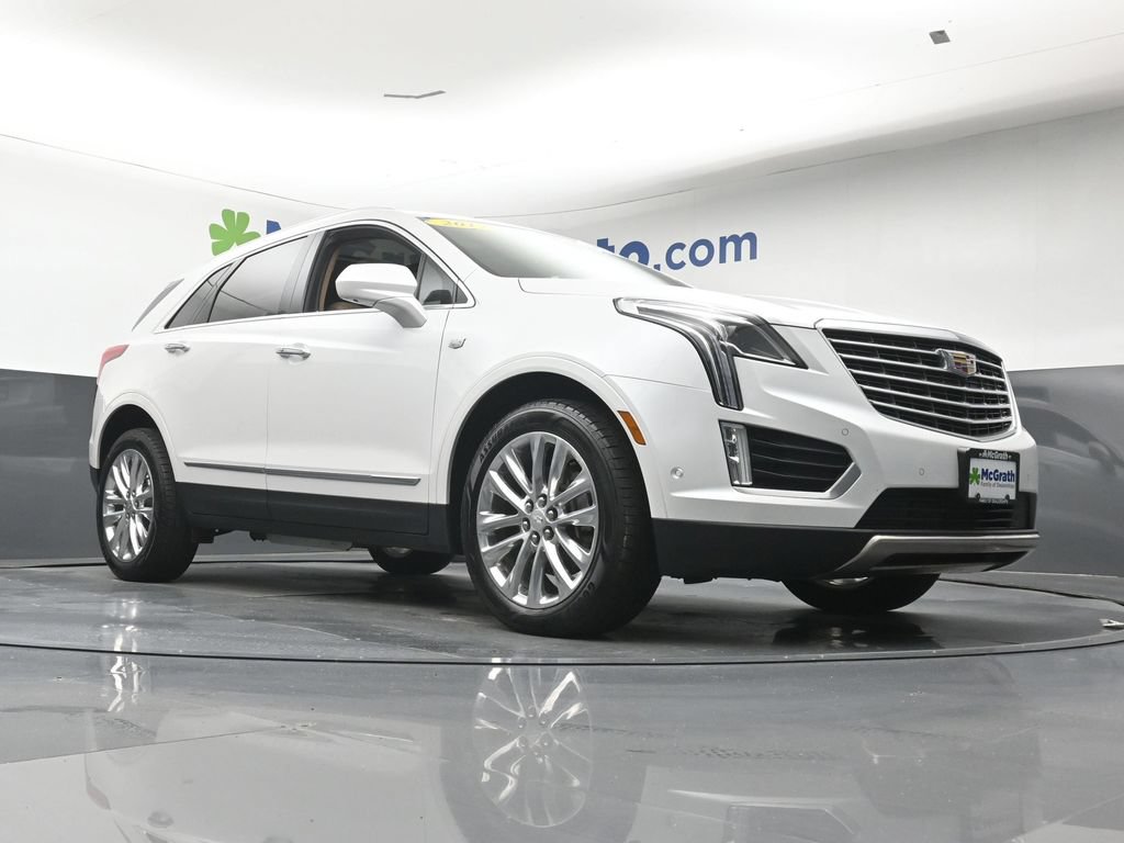 Used 2017 Cadillac XT5 Platinum w/ Driver Assist Package AWD/4WD image 29