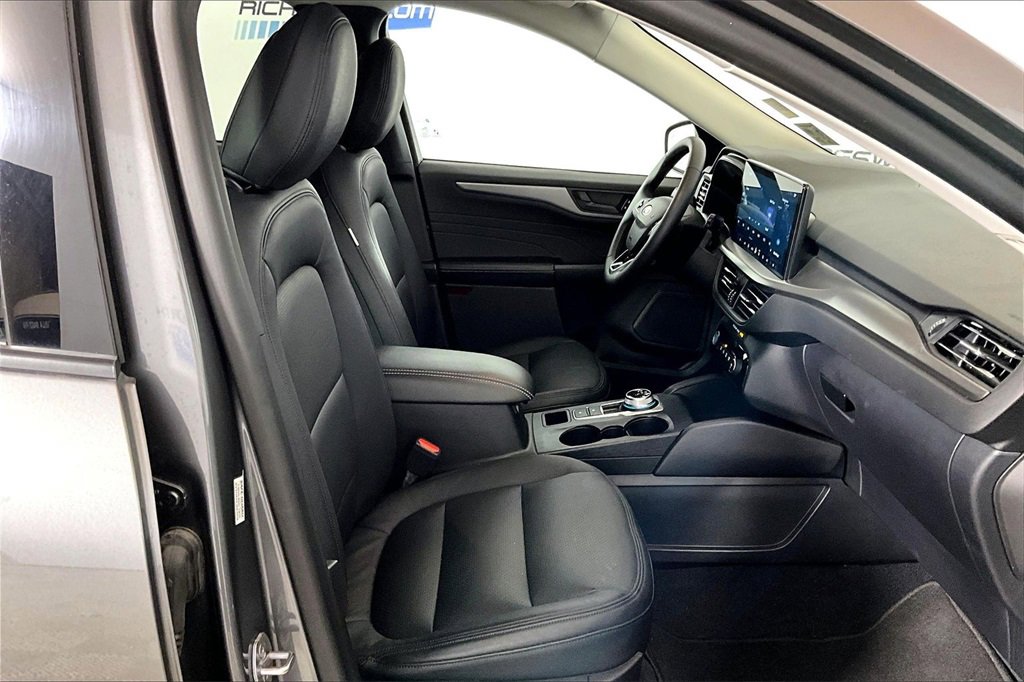 Used 2023 Ford Escape Active w/ Tech Pack #1 image 6