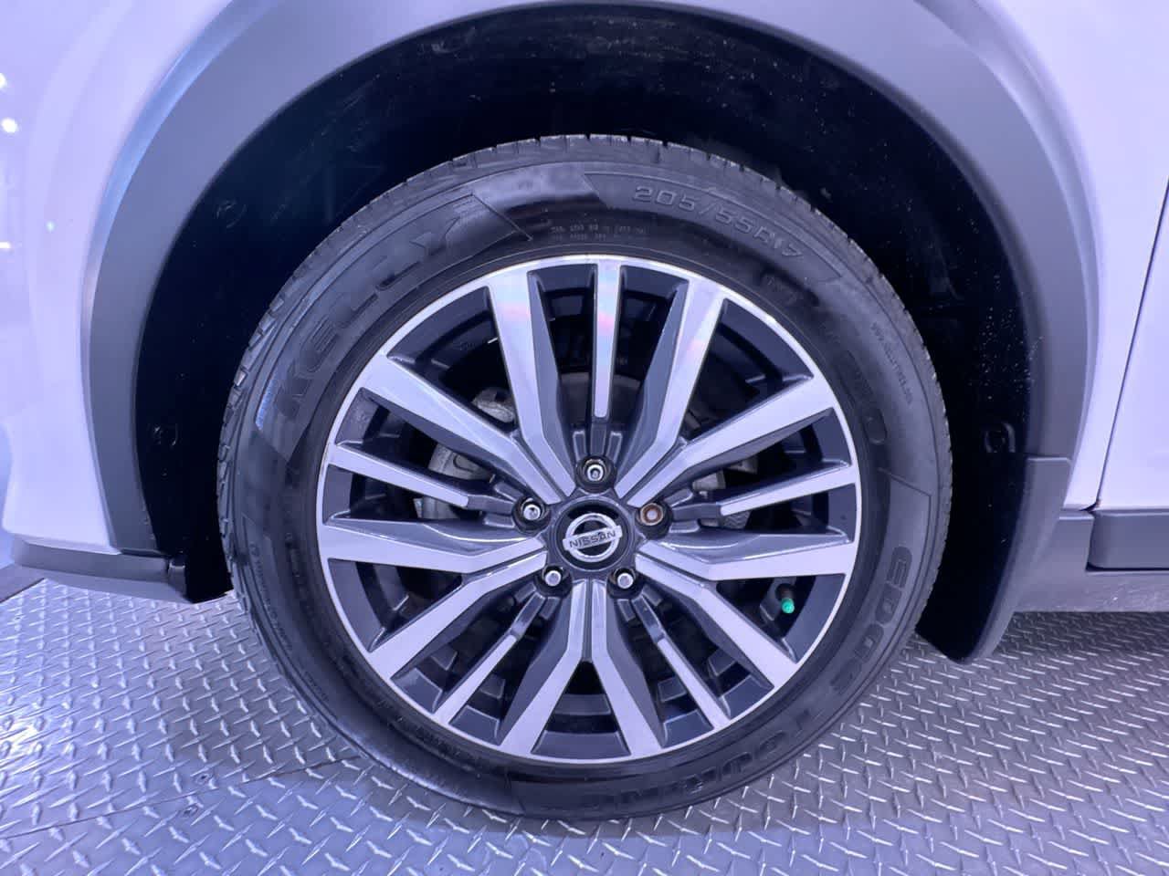 Used 2021 Nissan Kicks SV FWD image 10