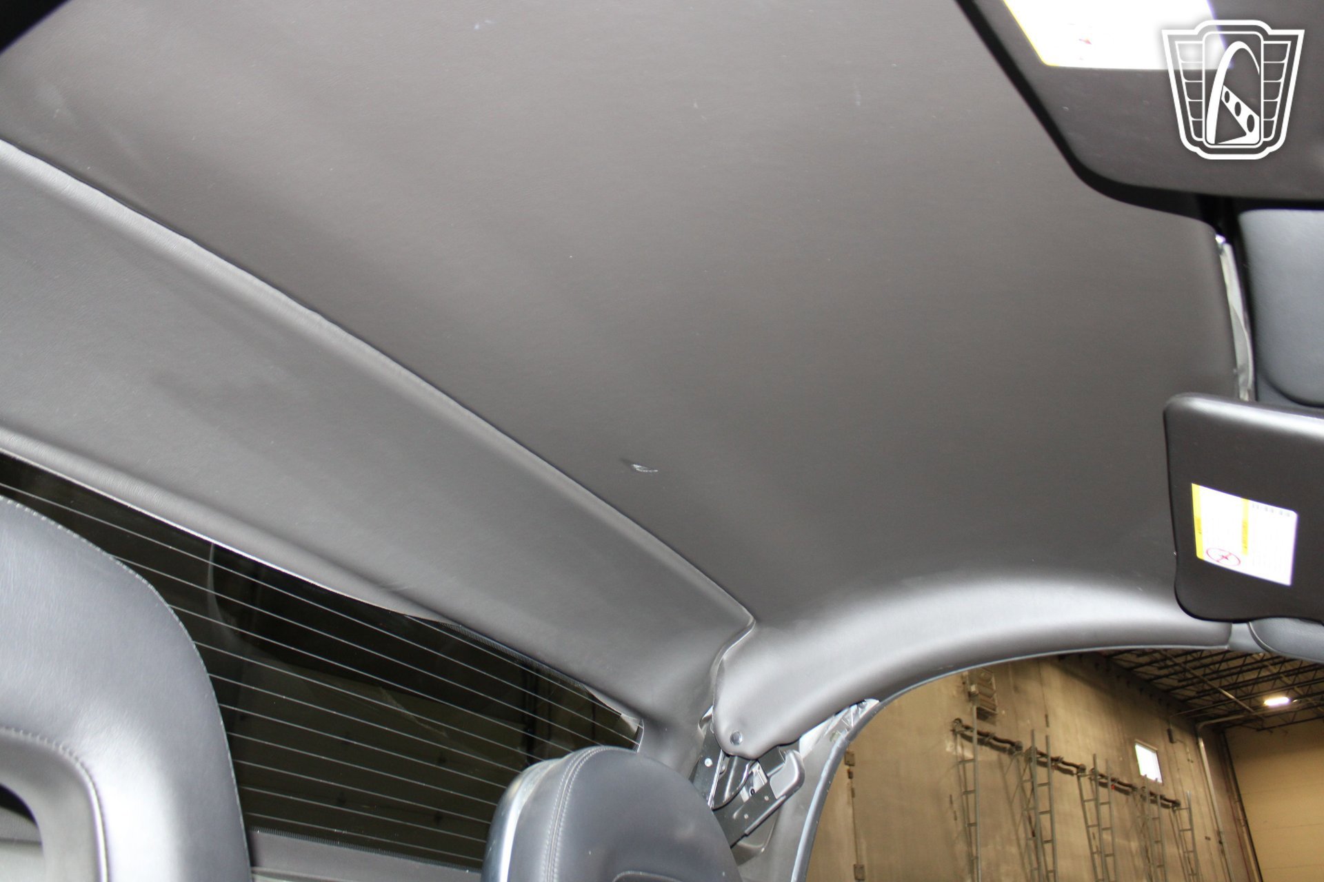 Used 2004 Chevrolet SSR w/ Preferred Equipment Group RWD image 4