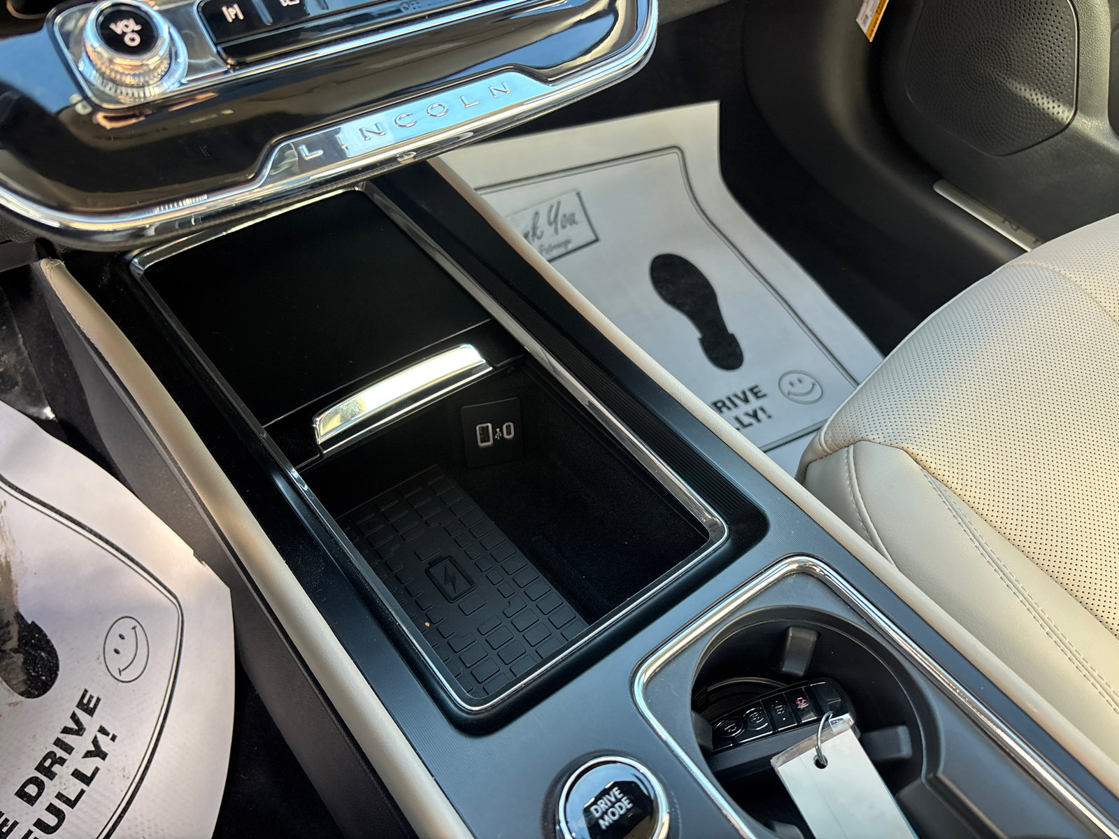 New 2026 Lincoln Corsair Reserve image 23