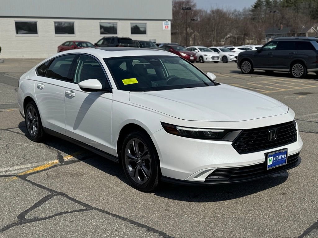 Used 2023 Honda Accord EX image 8