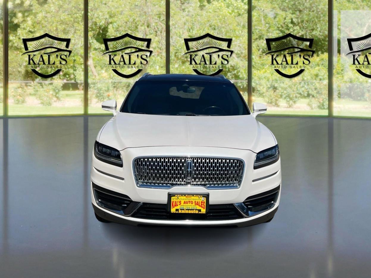 Used 2019 Lincoln Nautilus Reserve AWD/4WD image 2