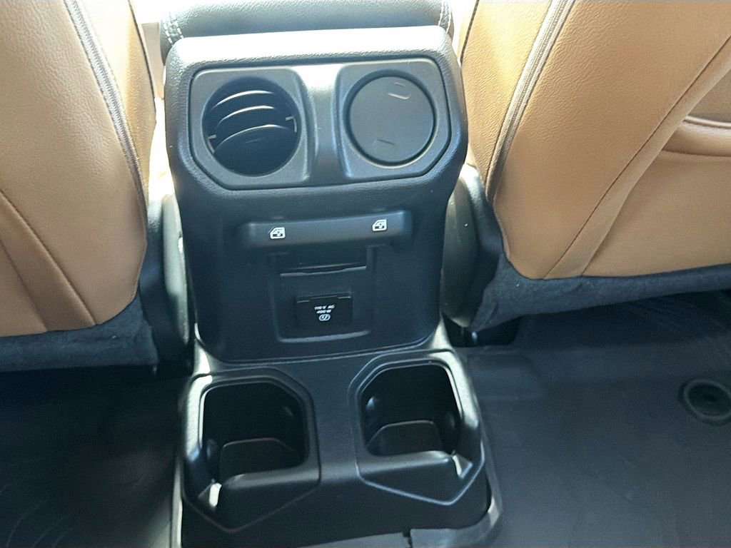 Used 2022 Jeep Gladiator Overland w/ Popular Equipment Package image 9