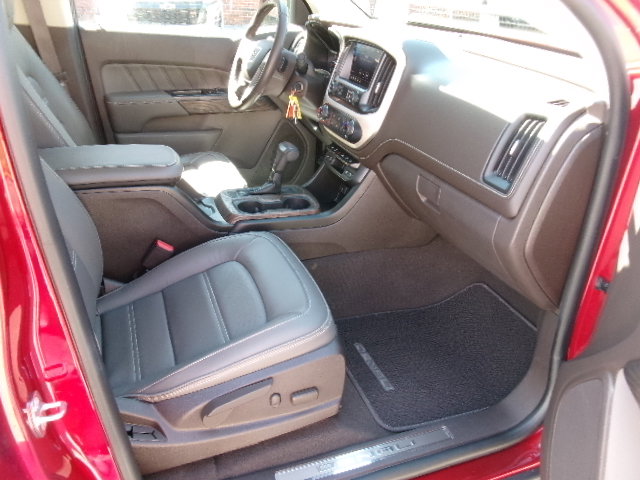 Used 2021 GMC Canyon Denali RWD image 11