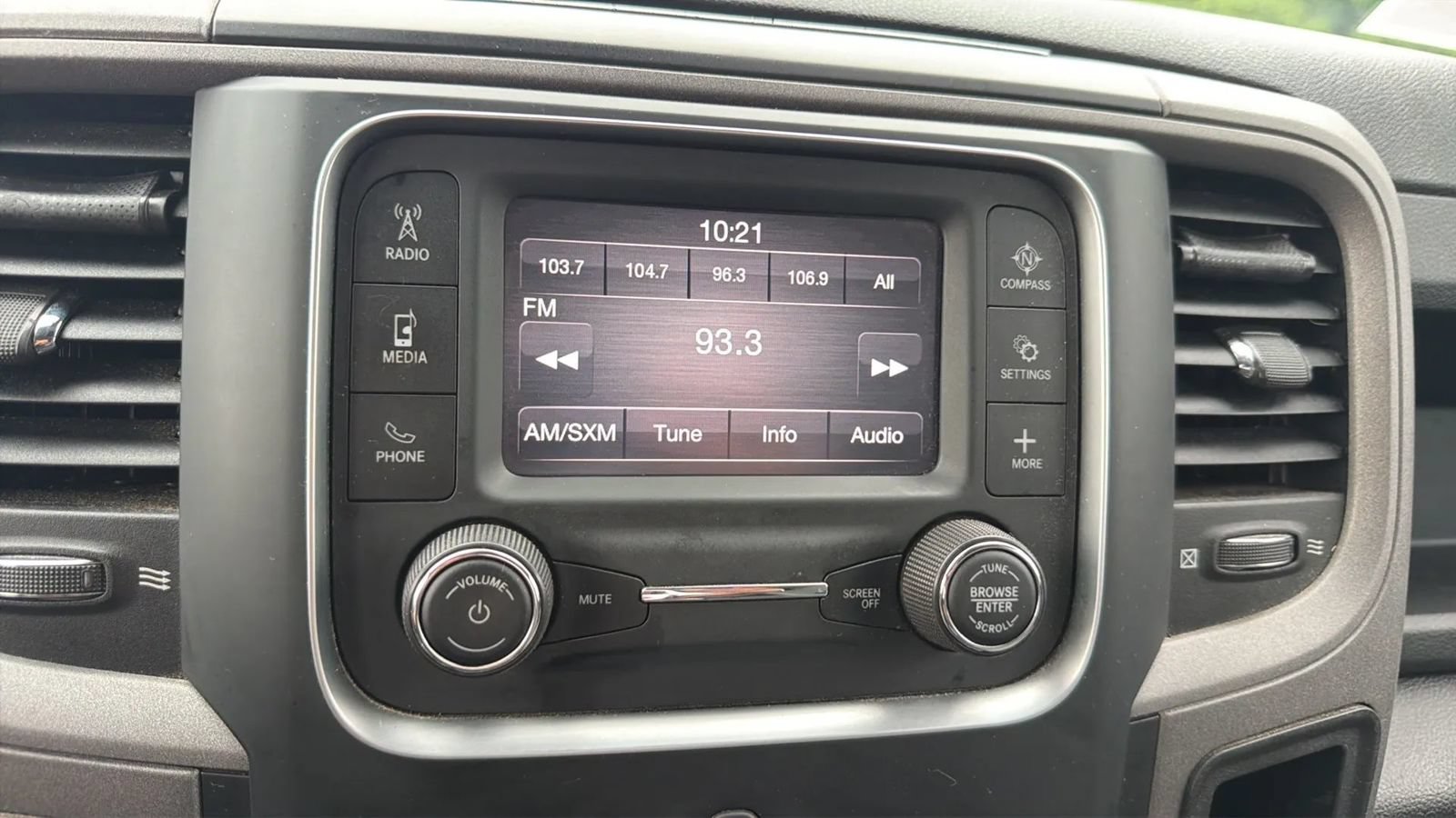 Used 2021 RAM 1500 Tradesman w/ Tradesman SXT Package AWD/4WD image 31