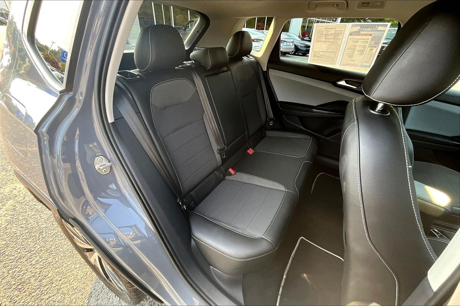 Used 2023 Volkswagen Taos SE w/ Panoramic Sunroof Package AWD/4WD image 29