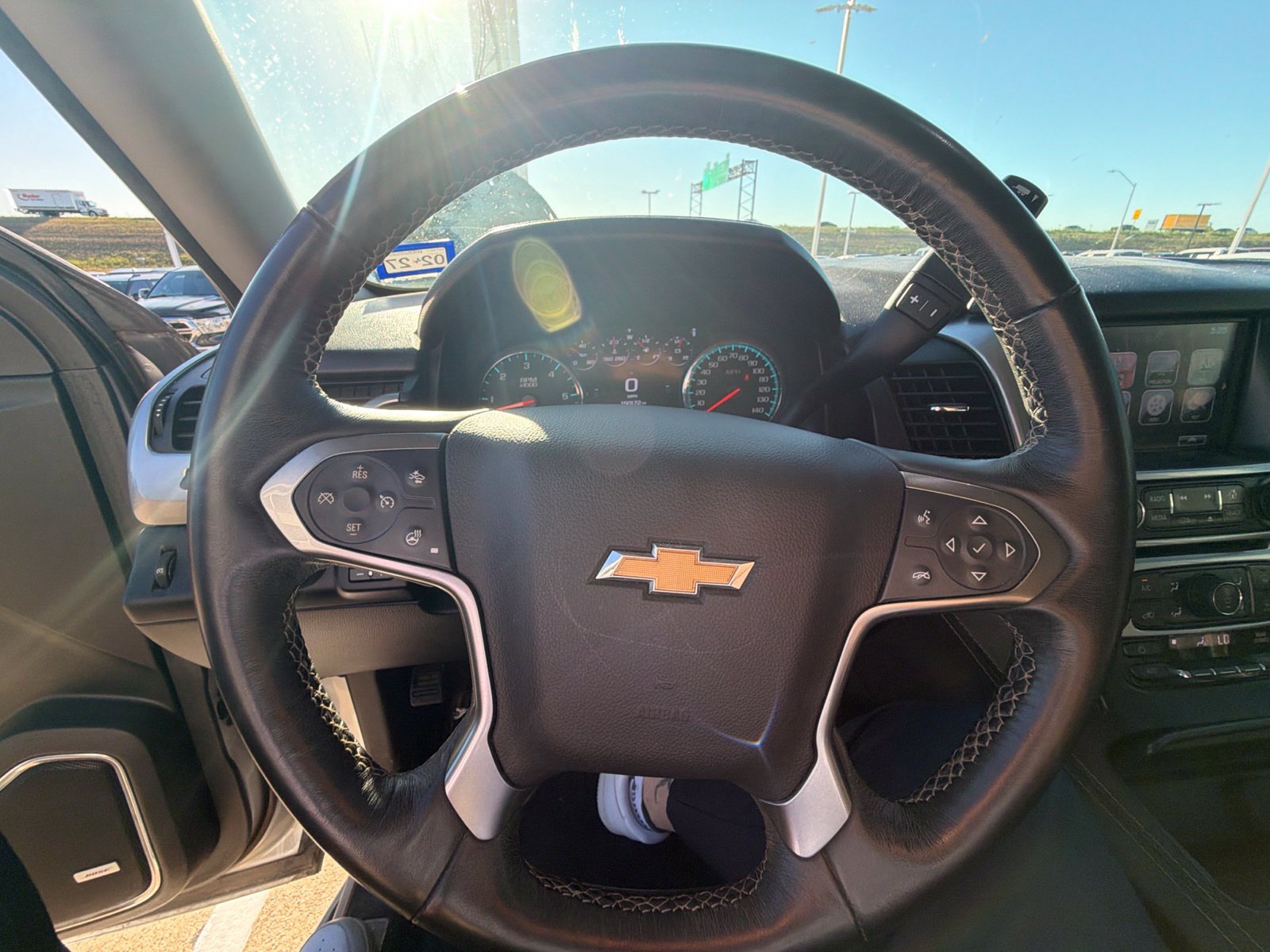 Used 2018 Chevrolet Suburban Premier AWD/4WD image 7