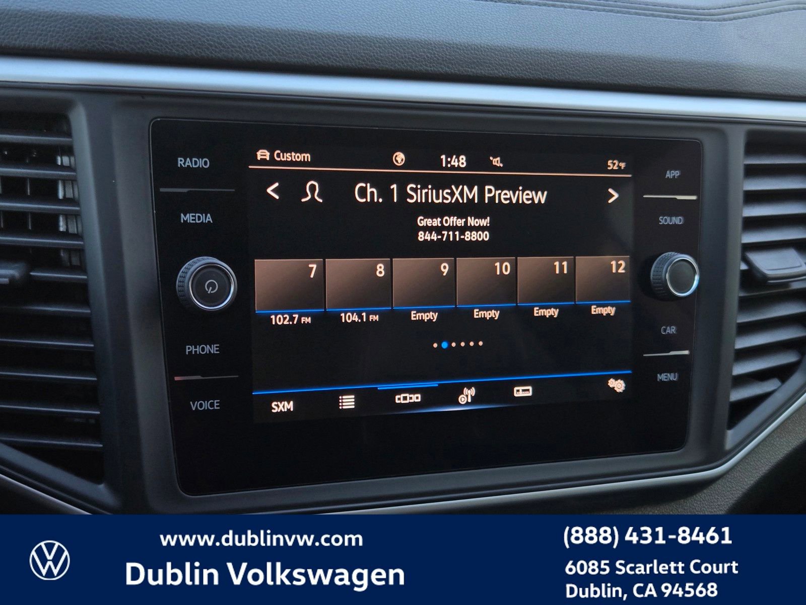 Certified 2021 Volkswagen Atlas Cross Sport SE w/ Panoramic Sunroof Package image 15